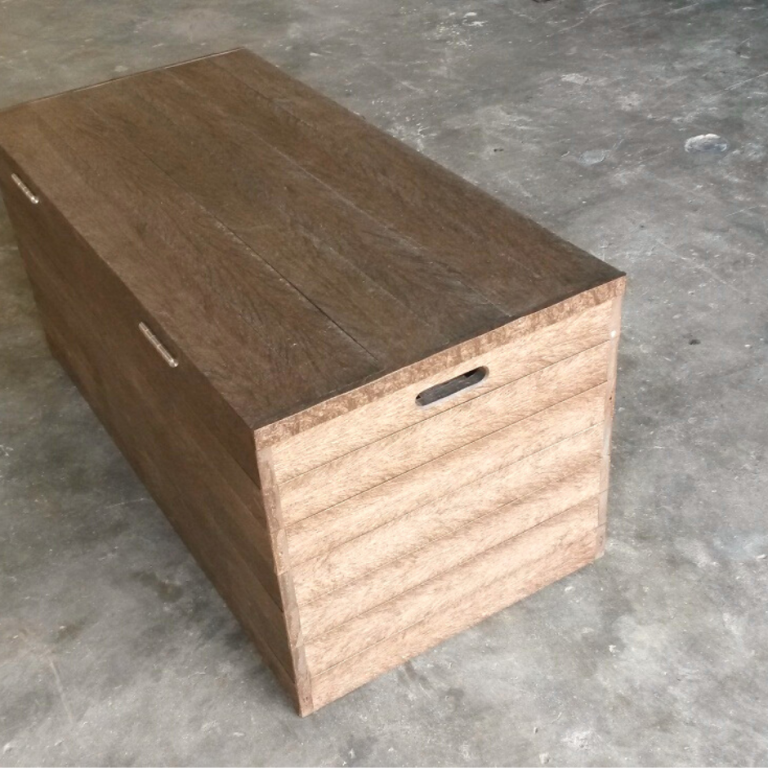 Primwood recycled plastic products (2)