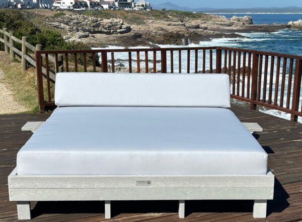 Primwood Day Bed