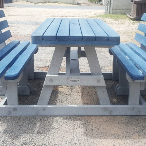 Picnic Table – Classic with Backrests 1.4m (4-6 Seater)