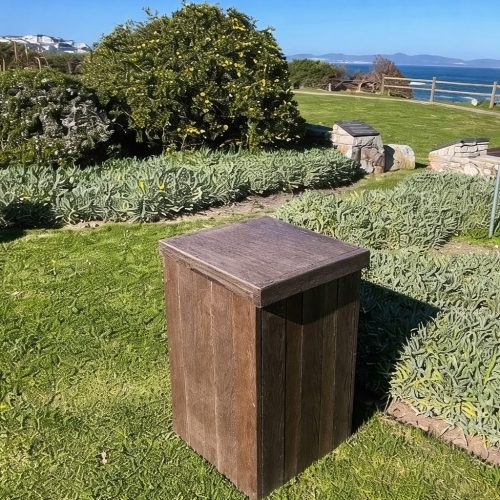 Bin holder (holds municipal black bin)