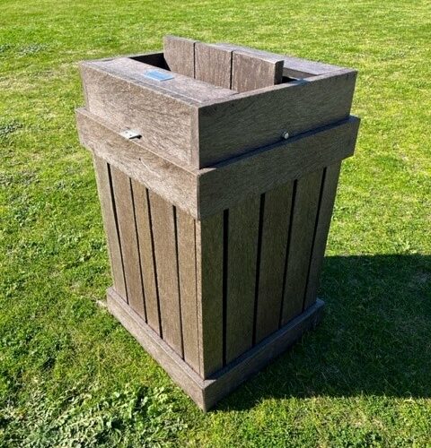 Baboonproof bin with rotating lid 540x540x850 (holds black bag)