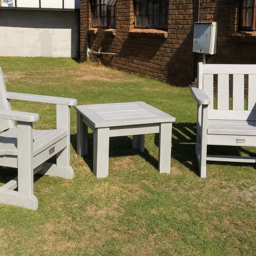 Comfi Set Chairs and Coffee Table