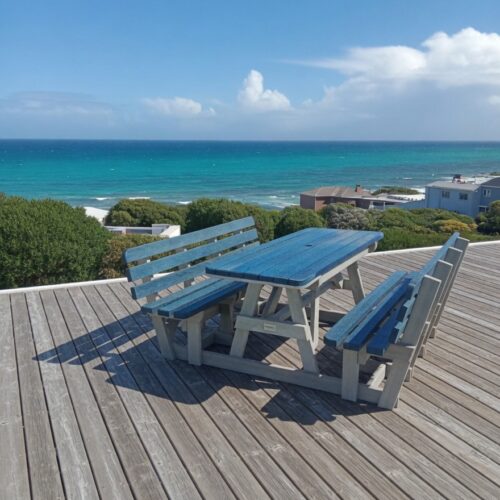 Classic Picnic Table with Backrest – Multiple Sizes