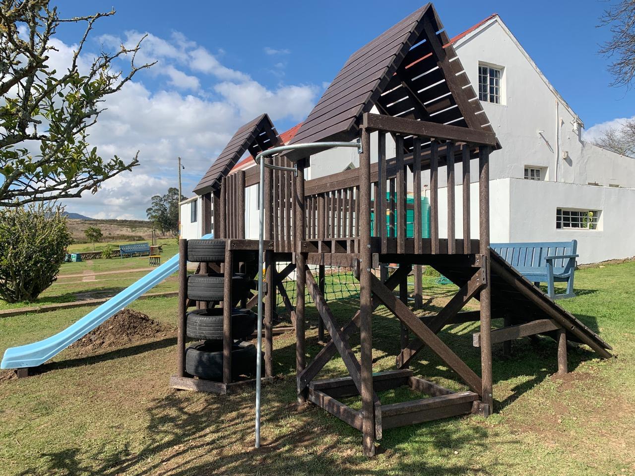 Primwood custom Jungle Gym playground installation